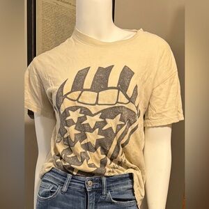 Cream tshirt